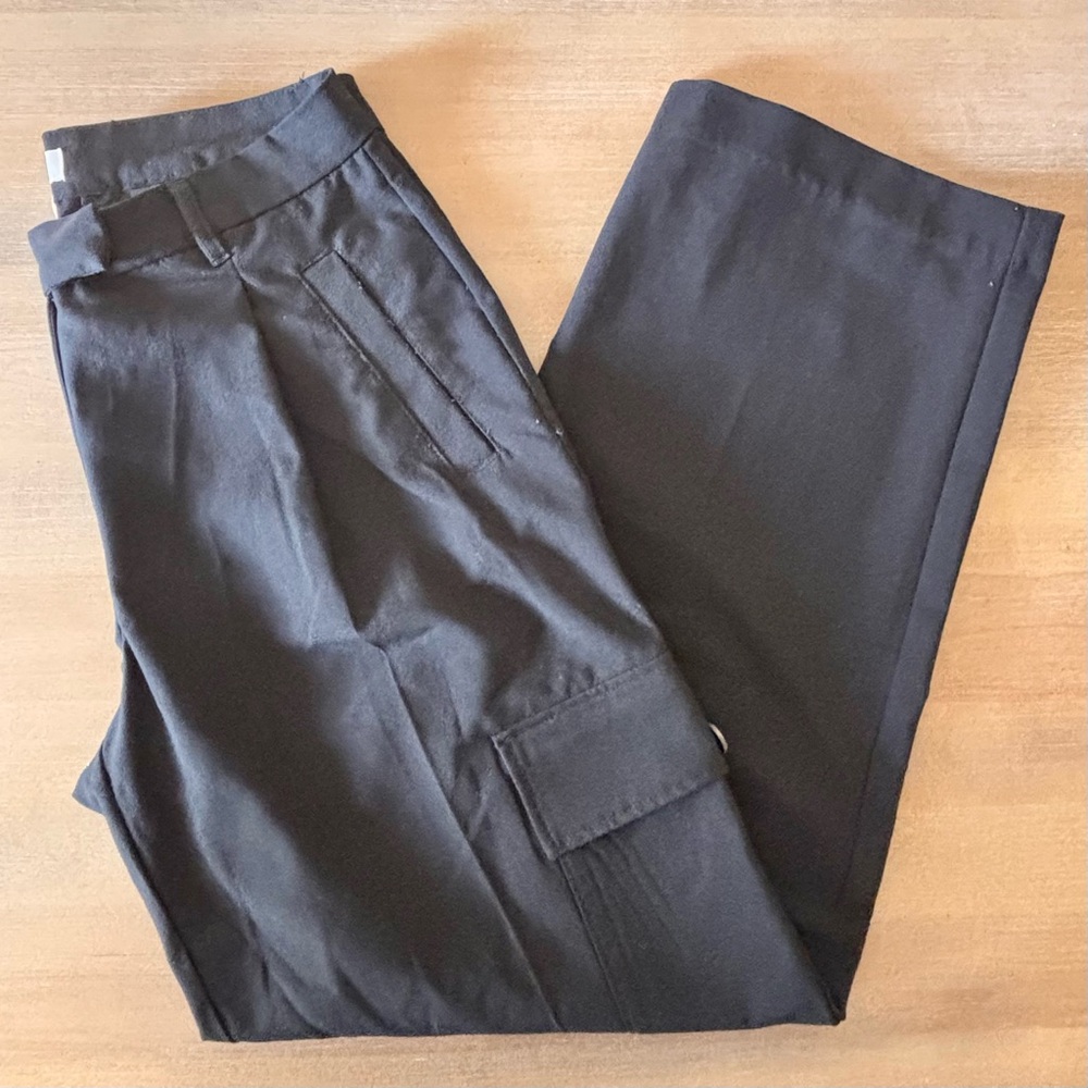 H&M Cargo Style Tapered Leg Dress Pants in Black, Size 8